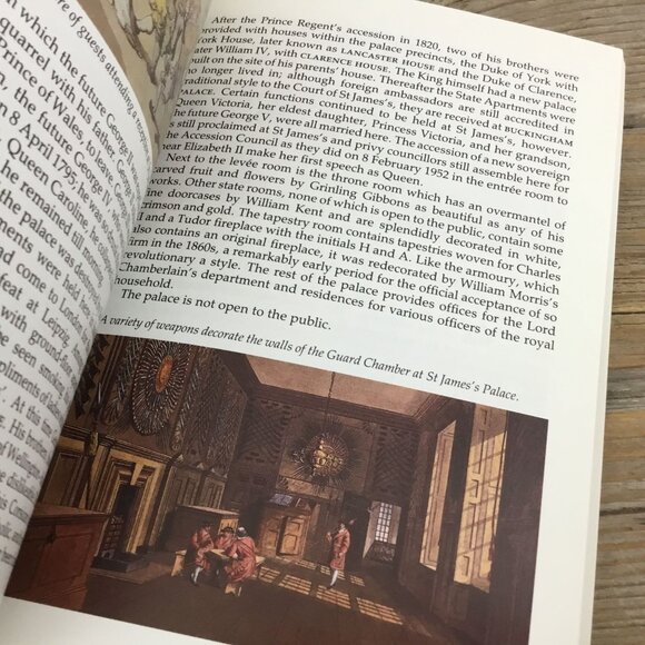 A Guide To Royal London By Christopher Hibbert Paperback 1987 Macmillan 8.25" x - Picture 8 of 9